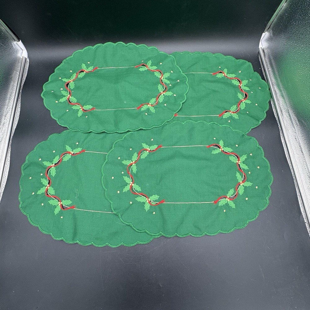 Set of 4 Holiday Time Christmas Placemats Red Green Gold, Holly & Ribbons